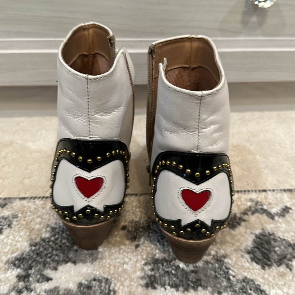 Nasty Gal hearts and arrows bootie - Picture 3 of 6